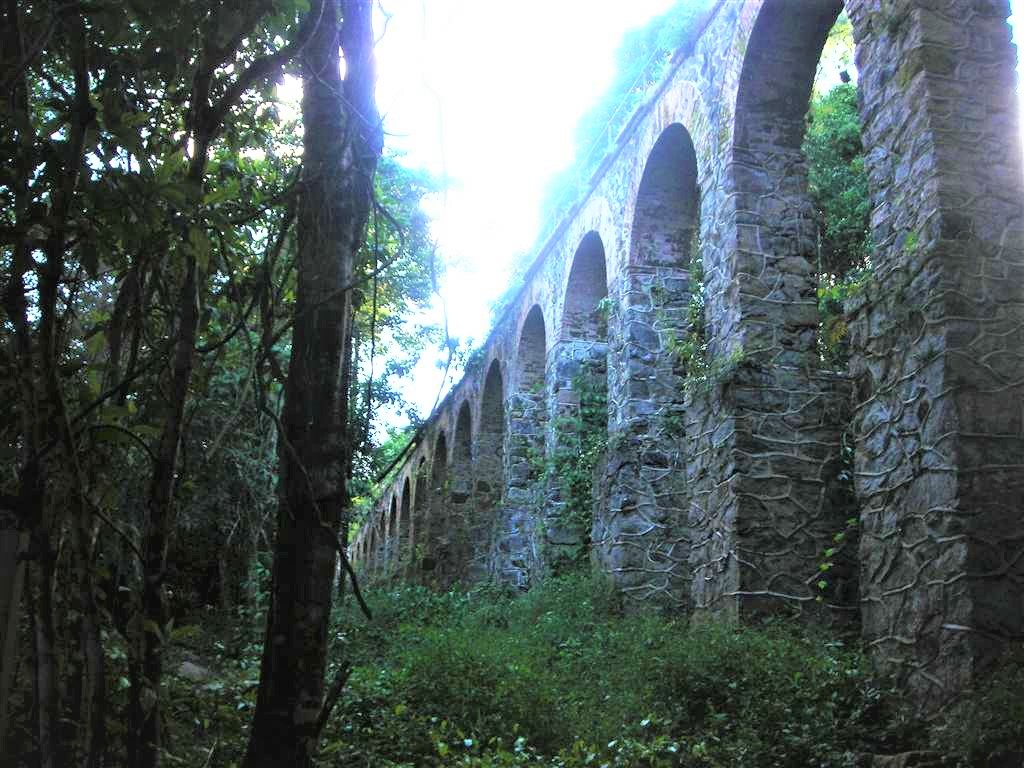 Vila do Abraão_Aqueduto 1